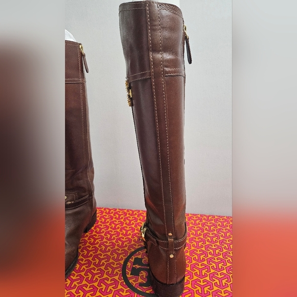 TORY BURCH ALMOND BROWN GOLD HARDWEAR GALLEON LEATHER RIDING  BOOTS SIZE 6 - Picture 12 of 15
